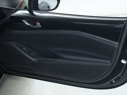 Used 2022 MAZDA MX-5 Miata RF Grand Touring image 33