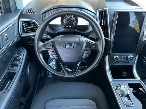 Certified 2024 Ford Edge SE w/ Black Appearance Package AWD/4WD image 13