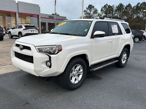 Certified 2018 Toyota 4Runner SR5 image 1