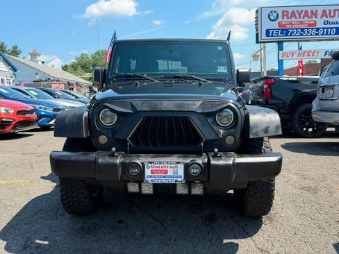 Used 2016 Jeep Wrangler Unlimited Rubicon w/ Dual Top Group AWD/4WD image 13