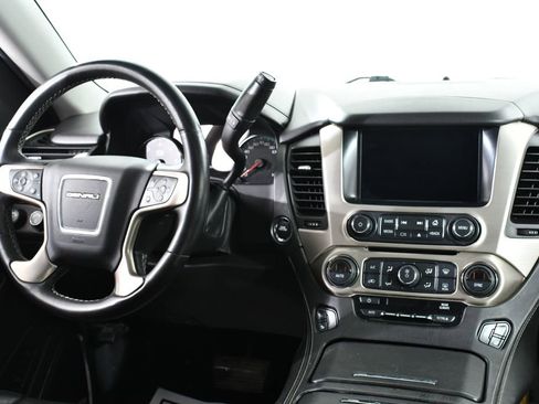 Used 2017 GMC Yukon XL Denali w/ Open Road Package AWD/4WD image 8