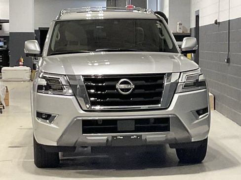 Used 2022 Nissan Armada SL w/ Captain's Chairs Package AWD/4WD image 46