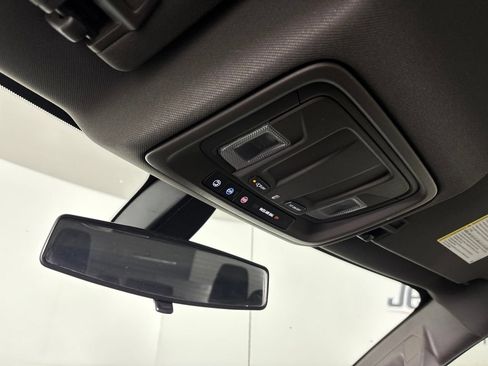 Used 2019 Chevrolet Silverado 1500 LT w/ All-Star Edition AWD/4WD image 21