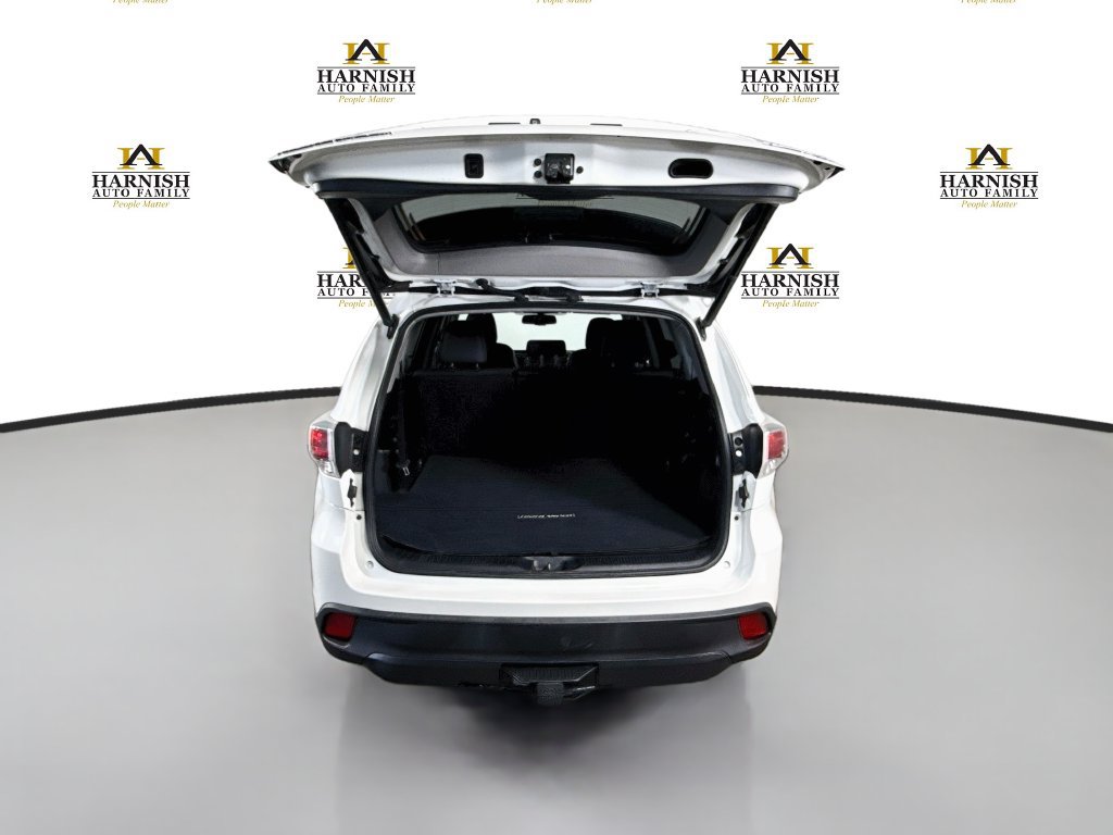 Used 2015 Toyota Highlander XLE AWD/4WD image 31