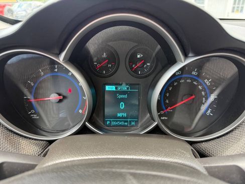 Used 2016 Chevrolet Cruze LT FWD image 10