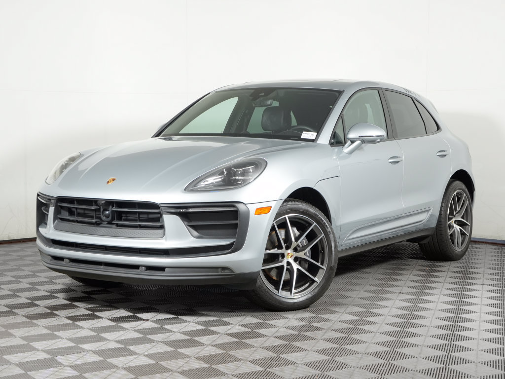 Certified 2025 Porsche Macan w/ Premium Package Plus AWD/4WD image 1
