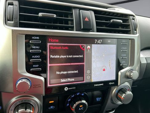 Used 2023 Toyota 4Runner SR5 Premium w/ Moonroof Package RWD image 23