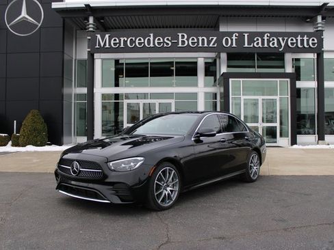 Certified 2022 Mercedes-Benz E 350 4MATIC Sedan image 3