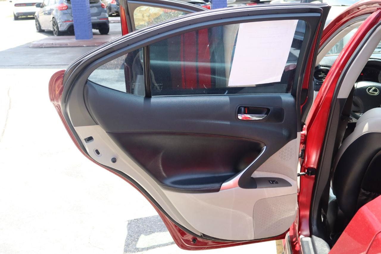 Used 2010 Lexus IS 250 w/ Preferred Accessory Package RWD image 17
