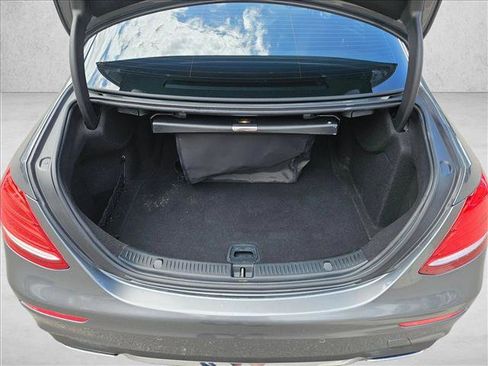 Used 2018 Mercedes-Benz E 300 image 7