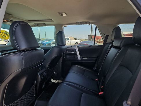 Used 2022 Toyota 4Runner Limited AWD/4WD image 17