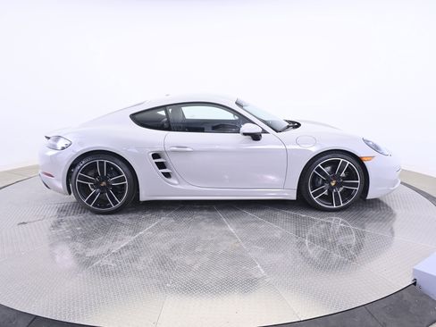 Certified 2025 Porsche 718 Cayman RWD image 8