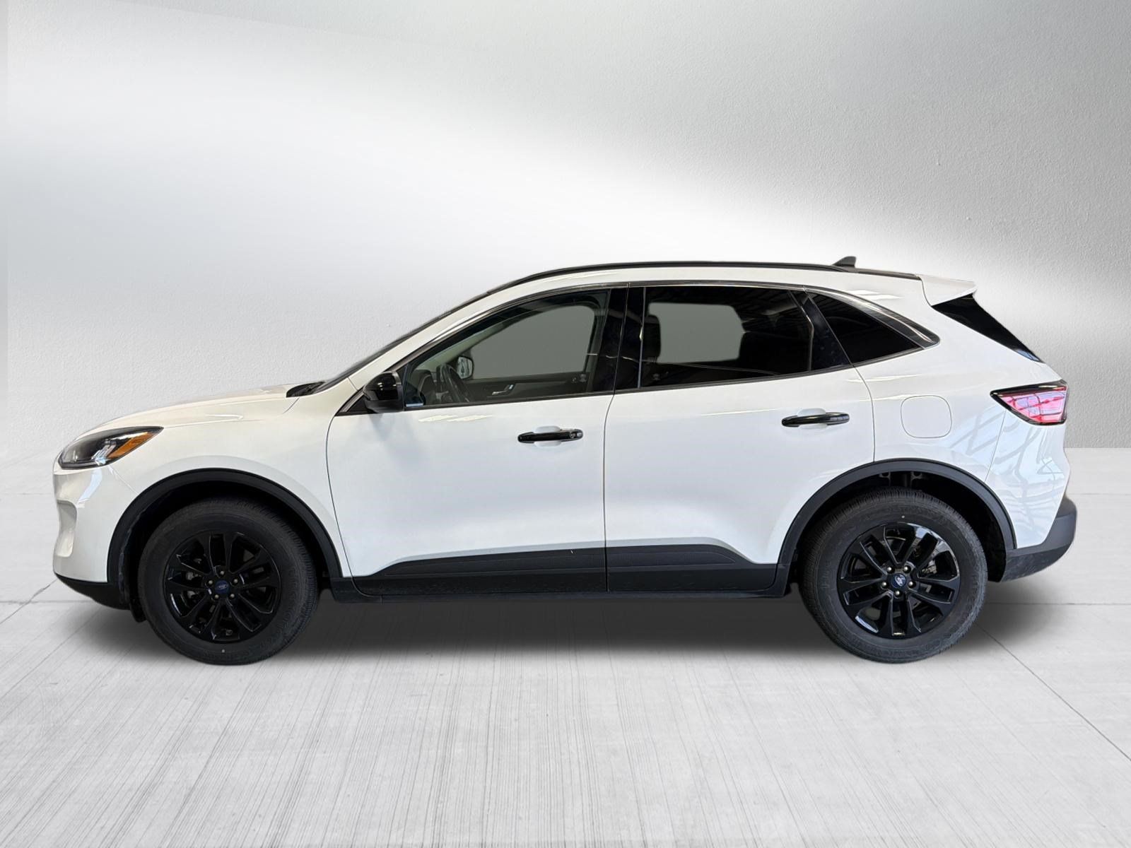 Used 2021 Ford Escape SE w/ Convenience Package AWD/4WD image 4