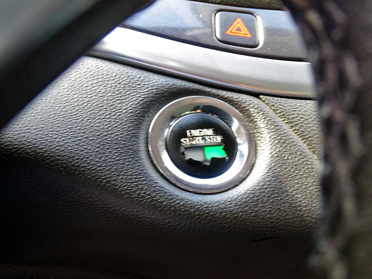 Used 2018 Chevrolet Impala LT FWD image 21