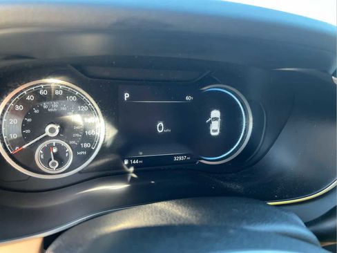 Used 2022 Genesis G70 3.3T image 17