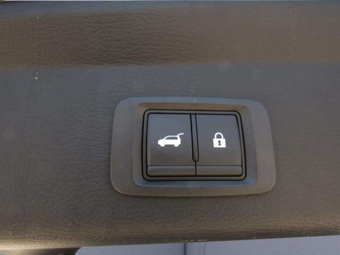 Used 2025 Mitsubishi Outlander SEL AWD/4WD image 14