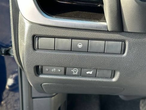 Used 2026 Nissan Rogue SL AWD/4WD image 21