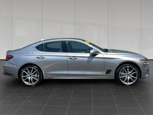 Used 2024 Genesis G70 2.5T AWD/4WD image 6