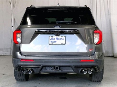 Used 2020 Ford Explorer ST w/ ST Street Pack image 4