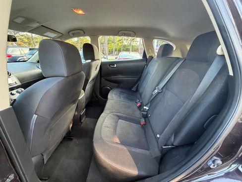 Used 2015 Nissan Rogue S w/ Convenience Package AWD/4WD image 11