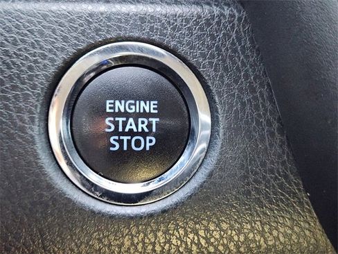 Used 2020 Toyota Camry XSE image 22