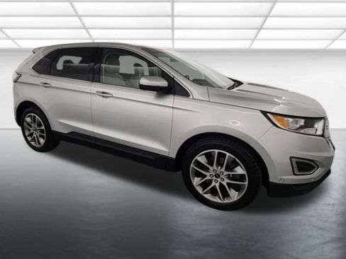 Used 2017 Ford Edge Titanium w/ Equipment Group 302A image 9