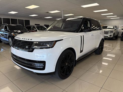 Used 2023 Land Rover Range Rover SE image 8