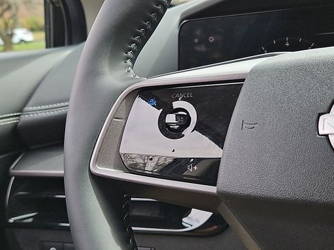 Certified 2025 Nissan Murano SV image 19