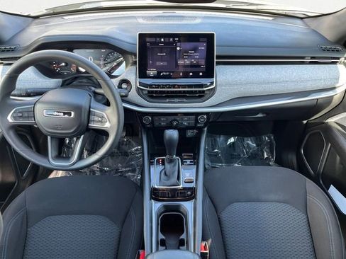 Used 2023 Jeep Compass Sport image 11