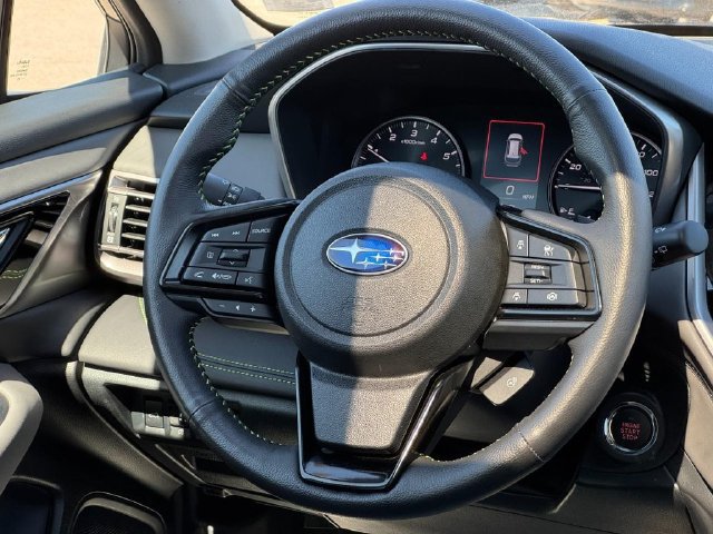 Used 2025 Subaru Outback Onyx Edition AWD/4WD image 15