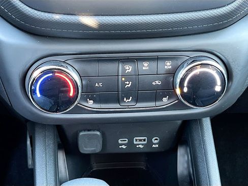 Used 2023 Chevrolet TrailBlazer LT image 15