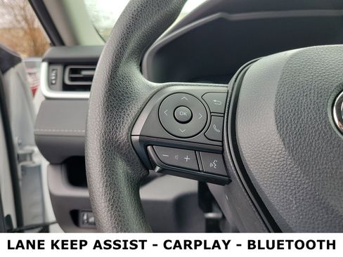 Used 2025 Toyota RAV4 XLE image 22