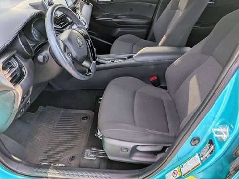 Used 2018 Toyota C-HR XLE FWD image 15