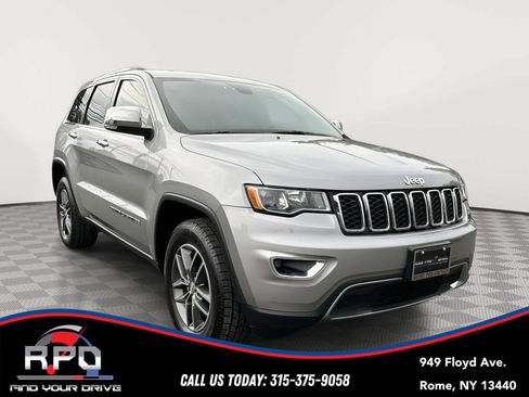 Used 2017 Jeep Grand Cherokee Limited AWD/4WD image 6