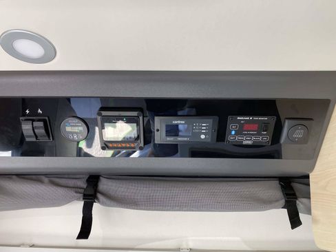 Used 2024 RAM ProMaster 3500 w/ Quick Order Package 22H SLT+ FWD image 26