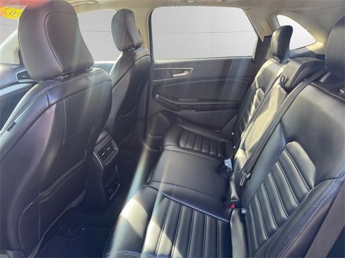 Used 2022 Ford Edge SEL w/ Convenience Package image 13