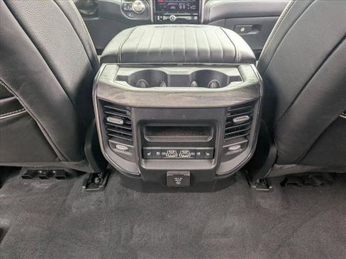 Used 2025 RAM 1500 Limited AWD/4WD image 15