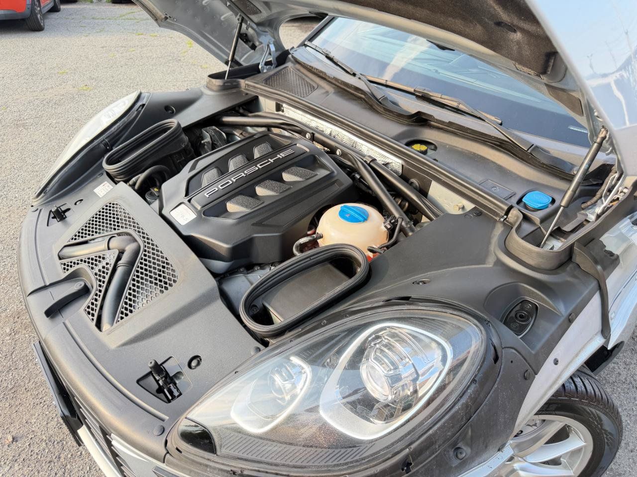 Used 2017 Porsche Macan S AWD/4WD image 84