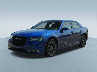 Used 2018 Chrysler 300 S AWD/4WD video 3