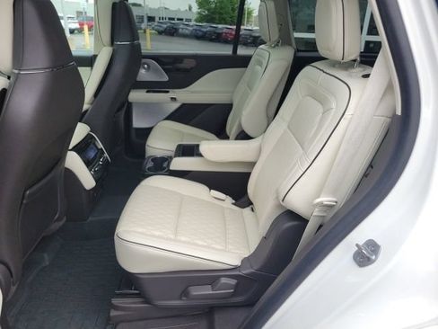 Certified 2023 Lincoln Aviator Black Label w/ Dynamic Handling Package AWD/4WD image 24