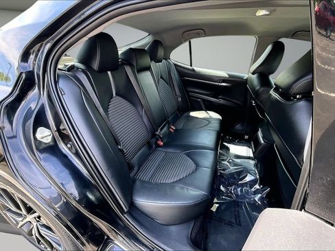 Used 2022 Toyota Camry SE FWD image 25