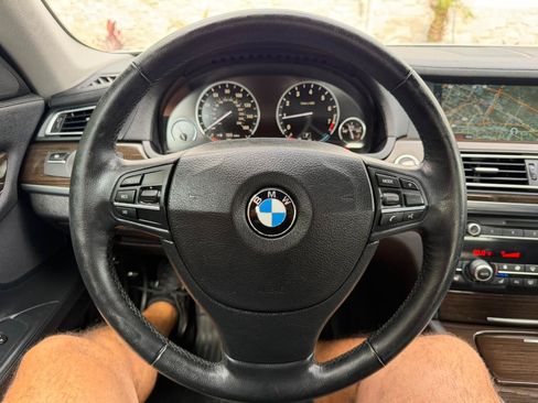 Used 2011 BMW 750Li RWD image 18