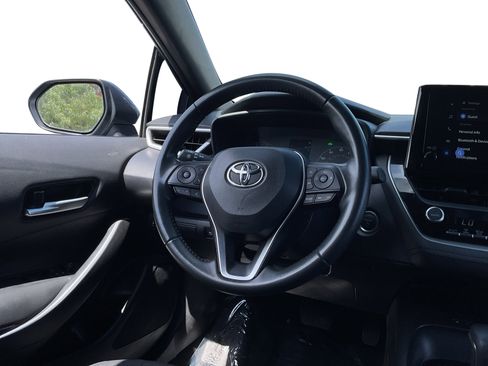 Used 2024 Toyota Corolla SE w/ SE Package FWD image 11