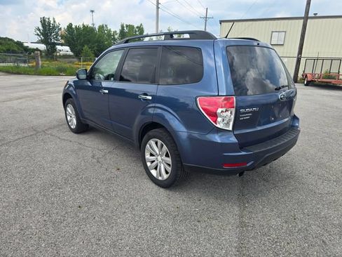 Used 2011 Subaru Forester 2.5X Limited AWD/4WD image 5