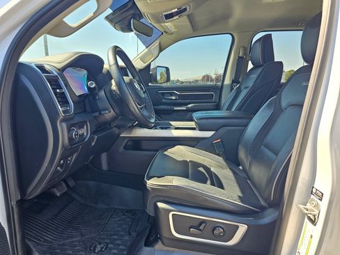 Used 2022 RAM 1500 Laramie AWD/4WD image 19