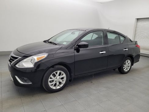 Used 2017 Nissan Versa SV w/ SV Special Edition Package image 2