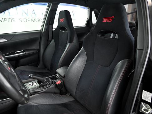 Used 2011 Subaru Impreza WRX STI image 17