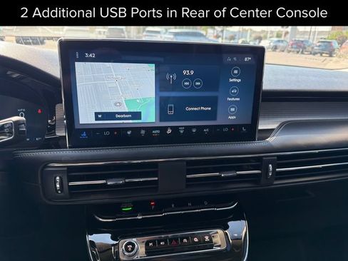 Used 2024 Lincoln Corsair AWD w/ Equipment Group 101A image 21