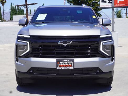 Used 2026 Chevrolet Tahoe RST RWD image 3