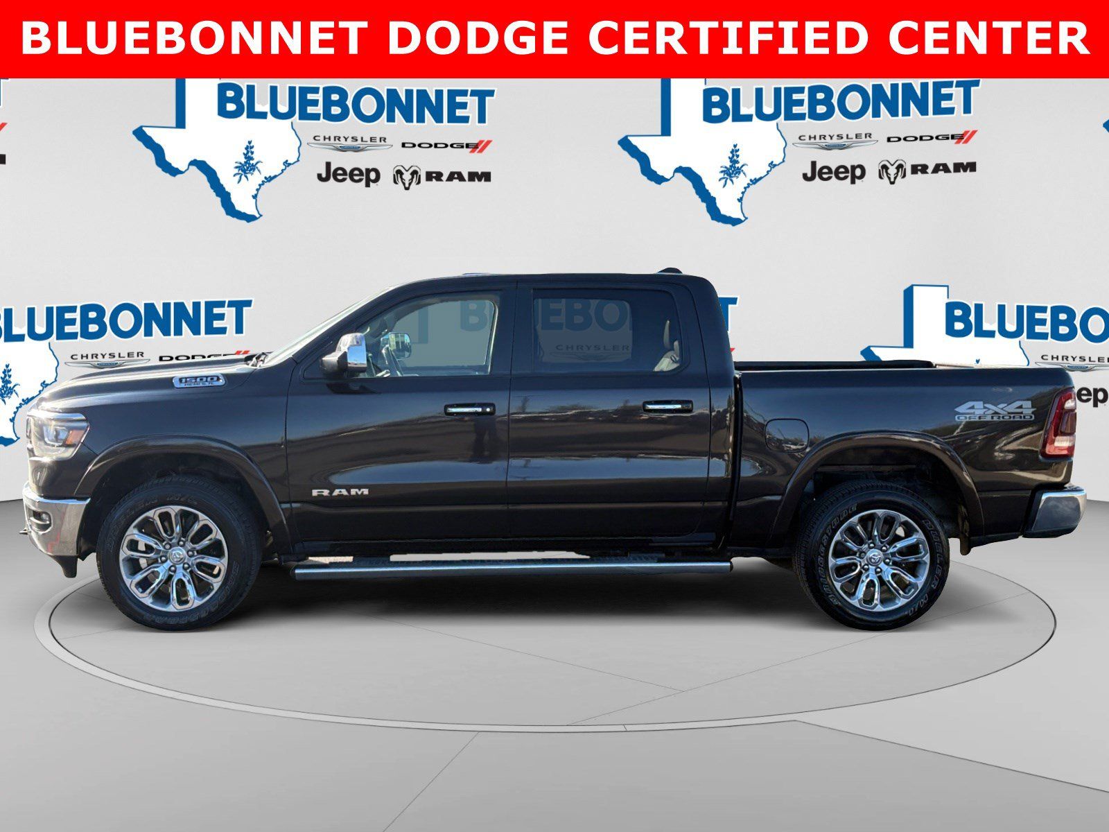 Used 2019 RAM 1500 Laramie w/ Off Road Group AWD/4WD image 8